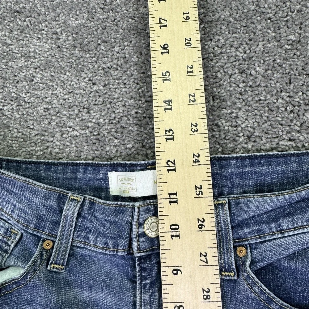 Signature Levi Strauss Jeans Womens 16S Blue Mid Rise Bootcut Denim Medium Wash
